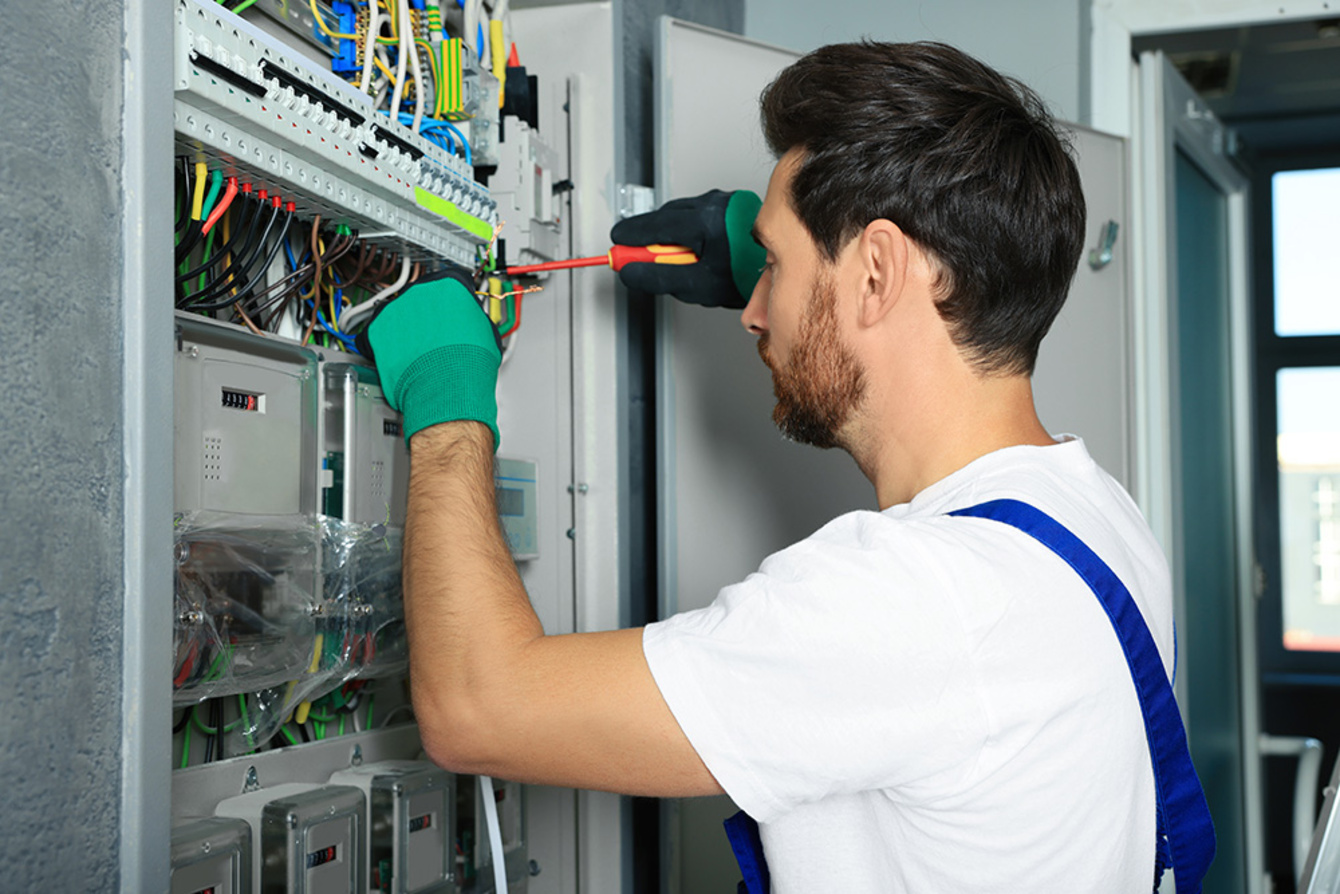 Nieder­spannungs­anlagen bei Wiedmann Elektrotechnik in Burgthann / Großvoggenhof