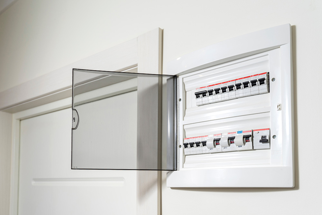 Über­spannungs­schutz bei Wiedmann Elektrotechnik in Burgthann / Großvoggenhof